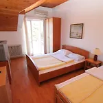 Pansion Arnaut * Podgorica