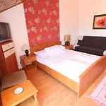 Pansion Arnaut Bed and breakfast *