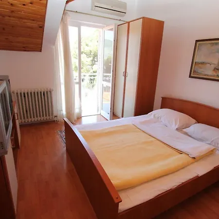 Pansion Arnaut Bed and breakfast *