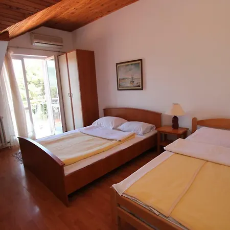 Pansion Arnaut * Podgorica