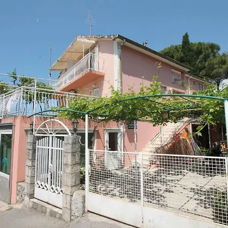 Pansion Arnaut Bed and breakfast *