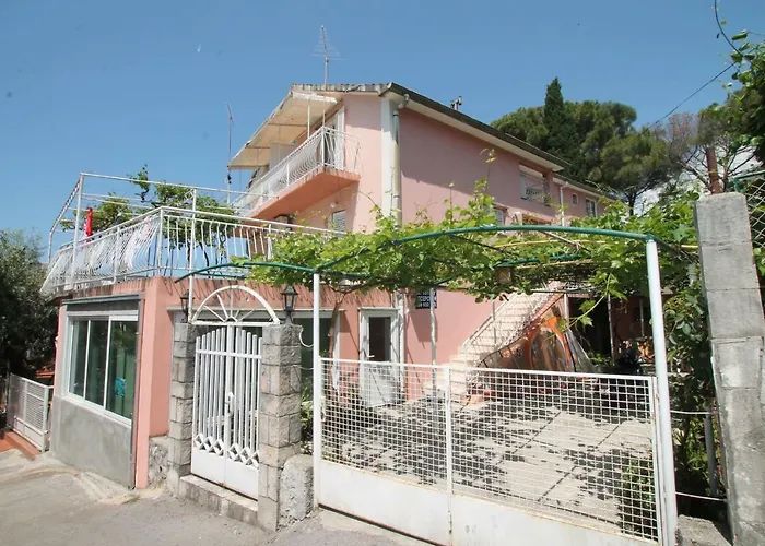 Pansion Arnaut Bed and breakfast *